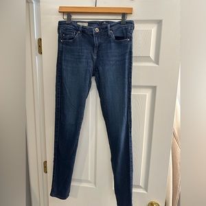 Ladies dark blue AG the legging, super skinny jean 28R